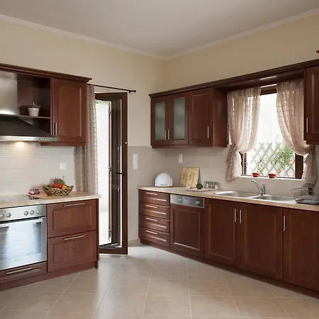 Evridiki Villa *